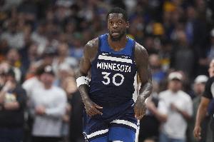 B体育-芬奇：兰德尔把自己擅长的事做得很好 我们一直需要他这样发挥