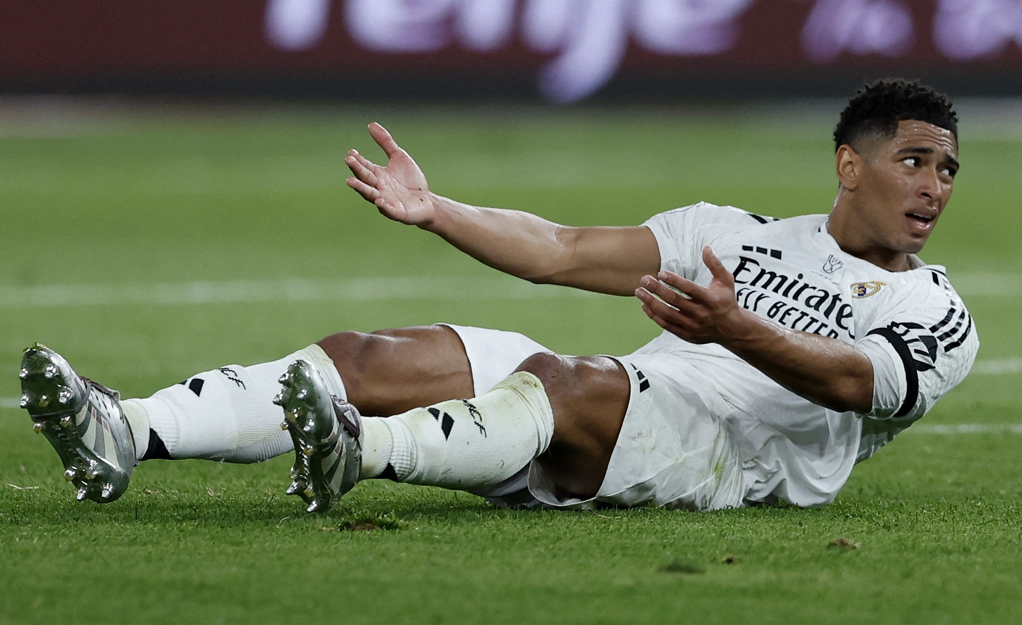 B体育官方-每体：肩膀手术后仅30天，贝林厄姆本周五开始进行慢跑训练